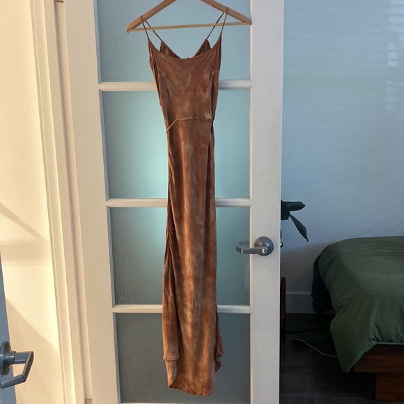 JEU ILLIMITÉ hand tie dyed maxi dress - Picture 7 of 13
